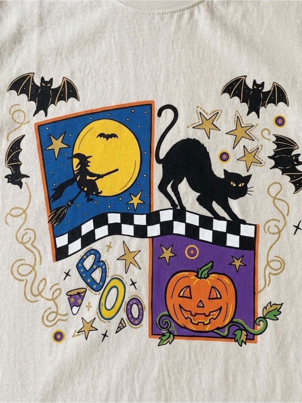 Gildan Halloween Graphic Tee - White with Black Cat & Pumpkin - Picture 2 of 2
